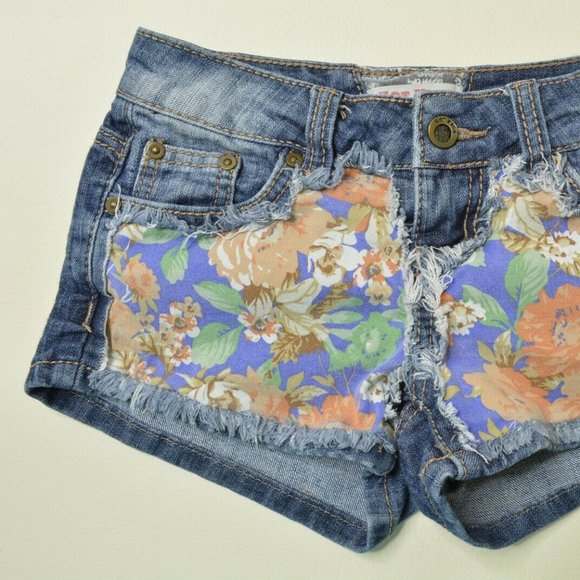 Hot Kiss CICI‎ Size 0 Womens LOW Rise FLORAL HOT PANTS Denim Blue Jean SHORTS - Picture 2 of 8